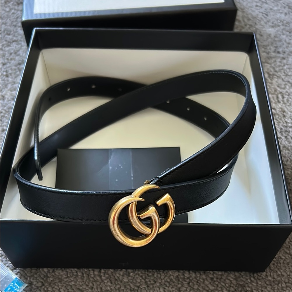 Authentic Gucci belt with papers